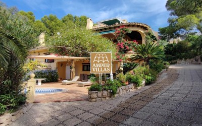 Magnificent villa with beautiful views and privacy in Sierra  Altea Golf.